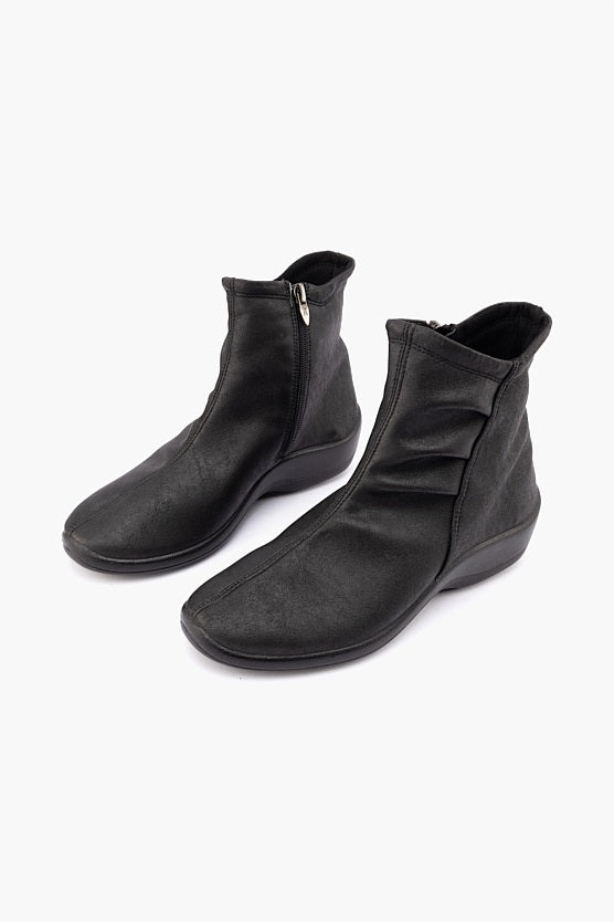 Arcopedico Paluma Black Boot